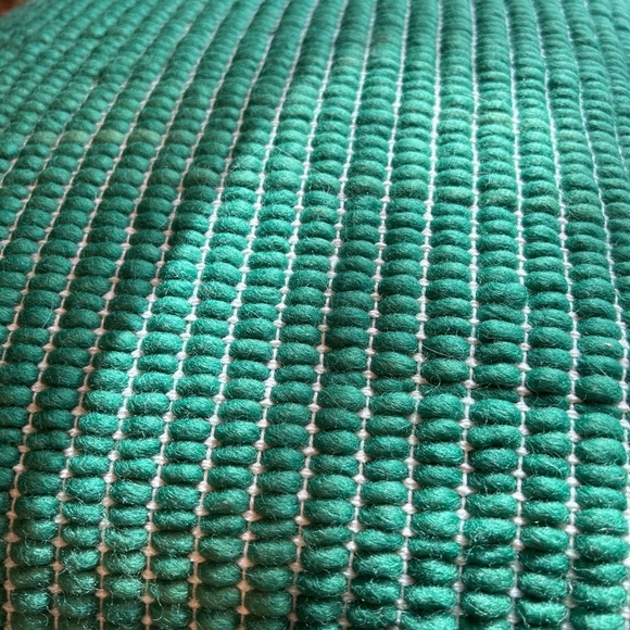 NWT Surya Wool Blend Kelly Green Chunky Grid 20x20 Decorative Pillow. Luxury. - Picture 9 of 10